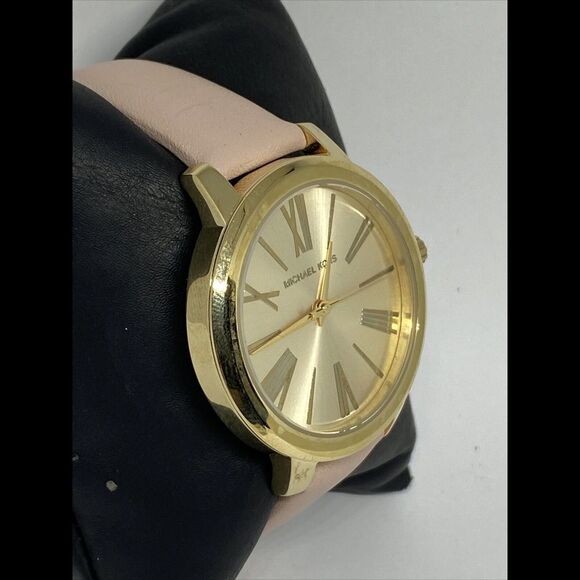 Michael Kors MK2558 Hartman Women's Pink Leather Analog Dial Quartz Watch UC797 - Picture 5 of 12